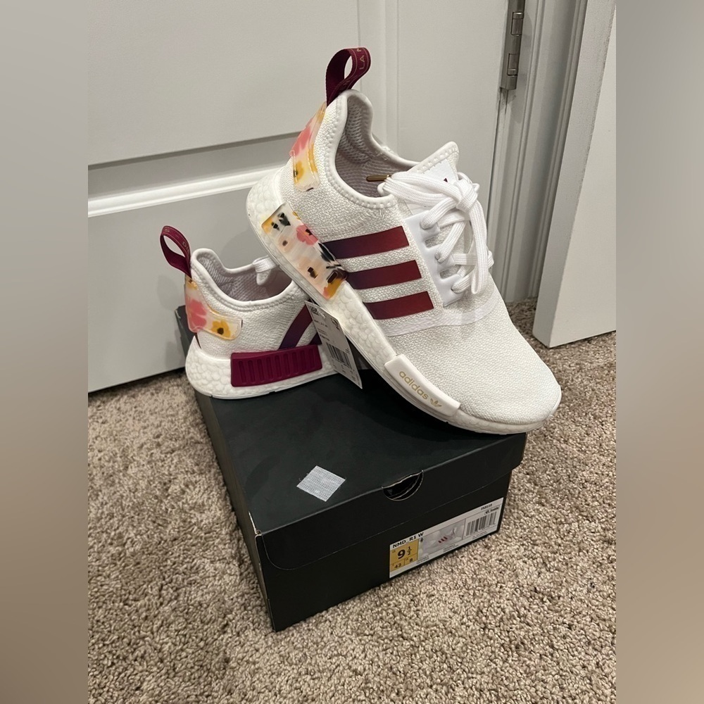 Adidas NMD R1 Her Studio White Floral Sneakers FX8110, Women's Size 9.5